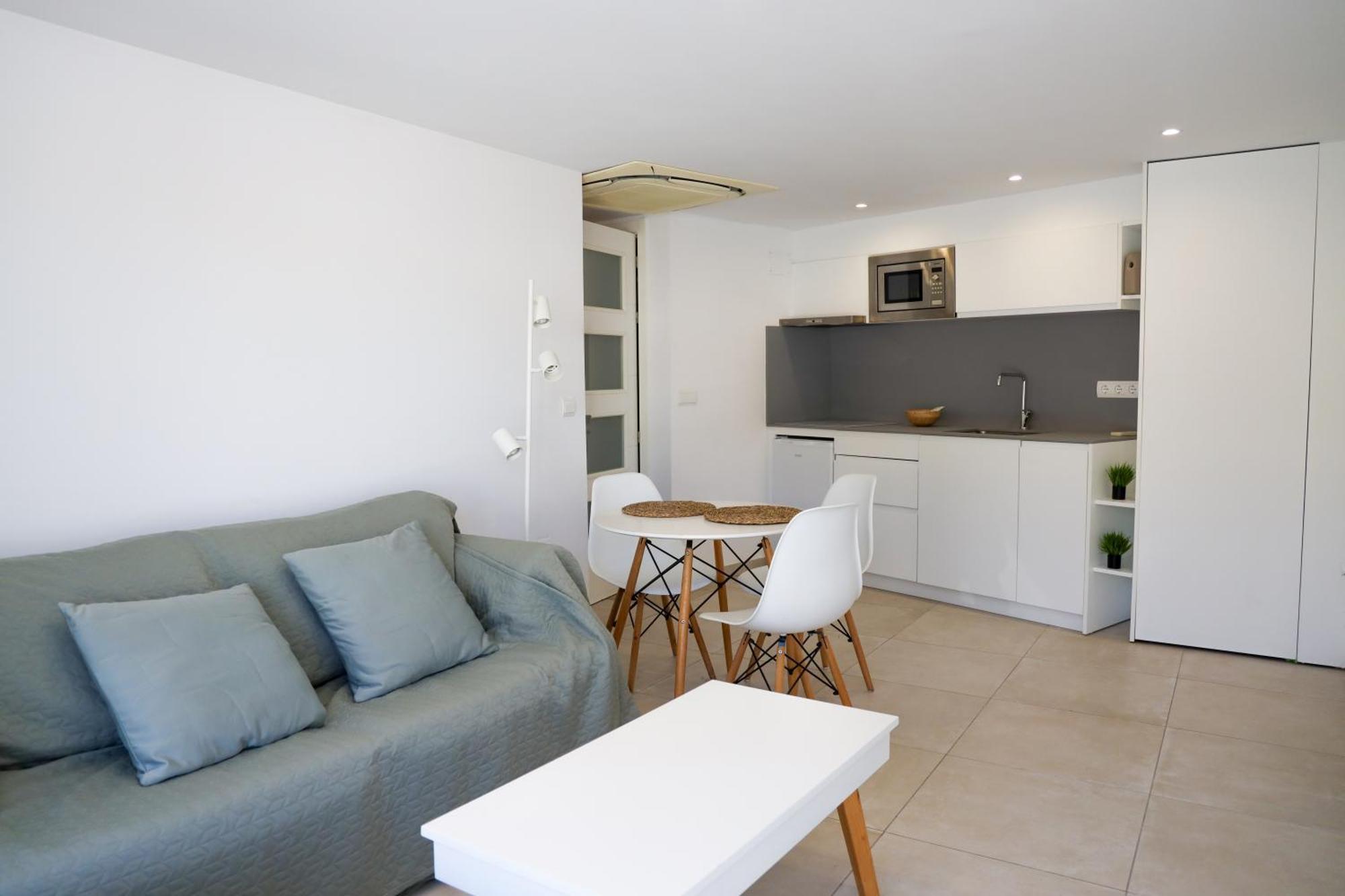 Cala Vadella Beachwalk Suites Exterior photo