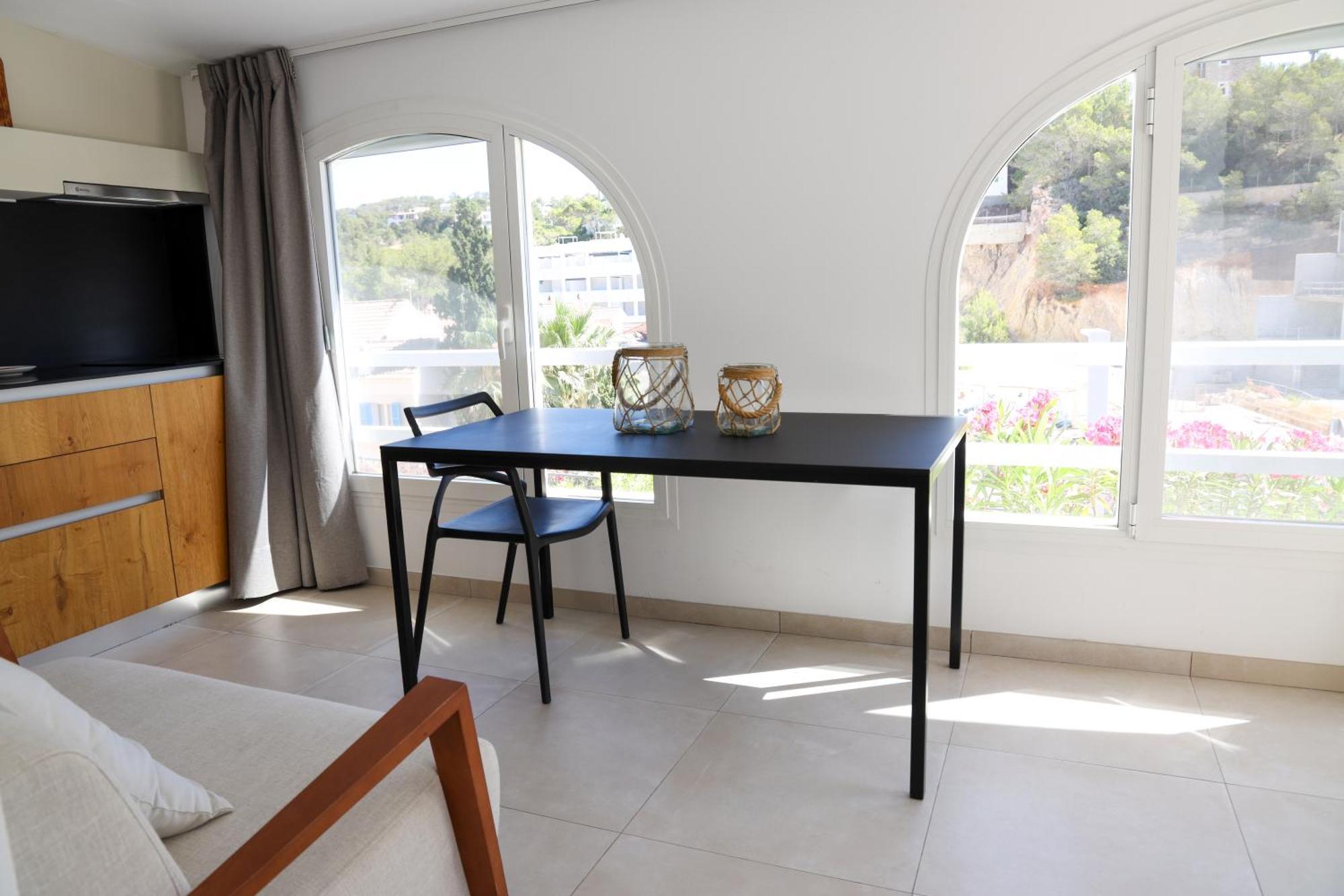 Cala Vadella Beachwalk Suites Room photo